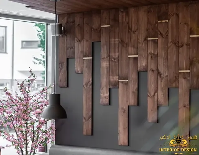 إختيار الدهان ام ورق الحائط؟