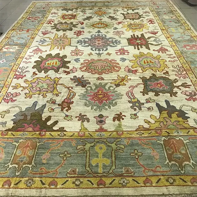 Iranian silk carpets Iranian-silk-carpets